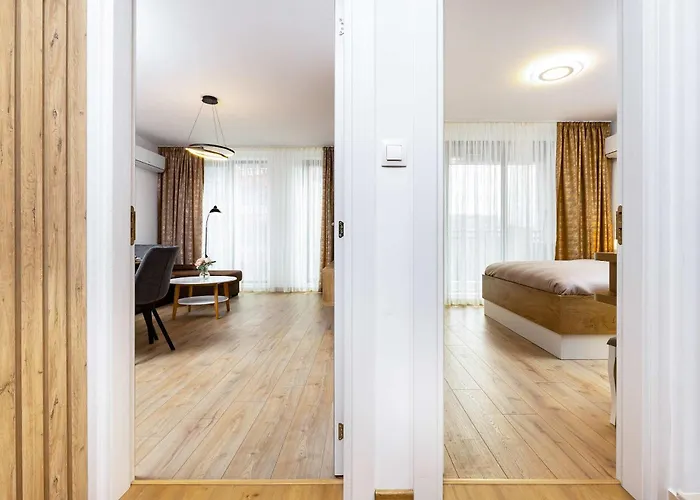 The Modern Wood By Flat Mаnager * 普罗夫迪夫