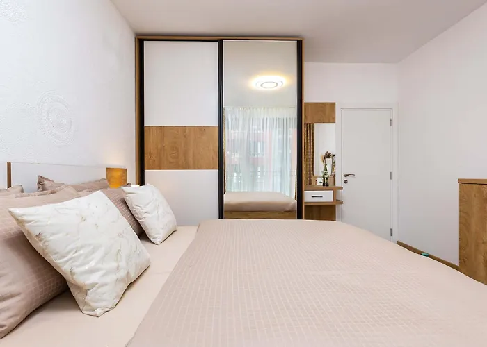 The Modern Wood By Flat Mаnager