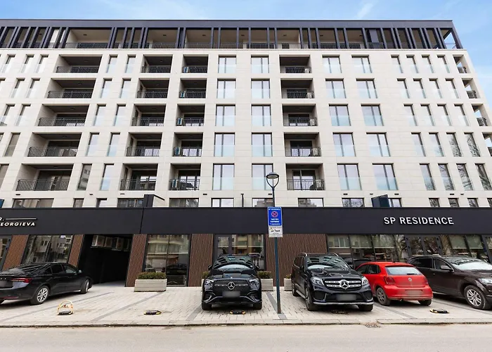 The Modern Wood By Flat Mаnager 普罗夫迪夫